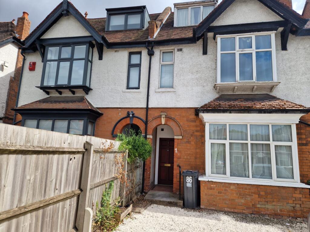 2 bed 1st Floor Flat for rent in Warwick. From Tara & Co - Leamington Spa 2 bed 1st Floor Flat for rent in Warwick. From Tara & Co - Leamington Spa