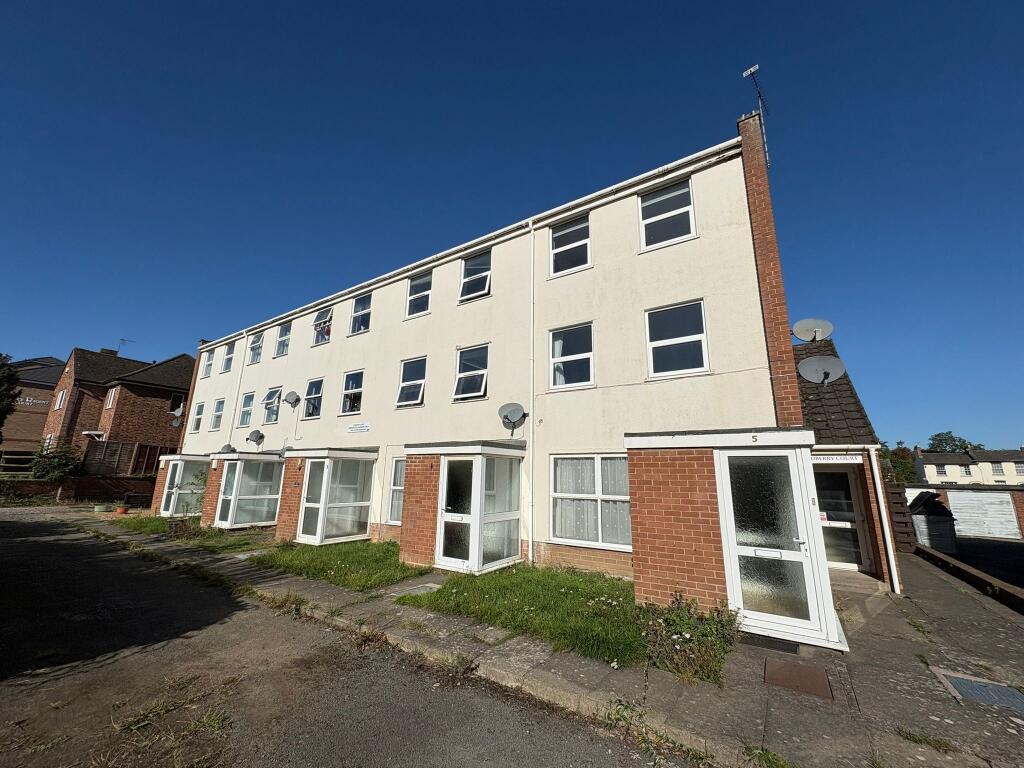 1 bed 1st Floor Flat for rent in Whitnash. From Tara & Co - Leamington Spa