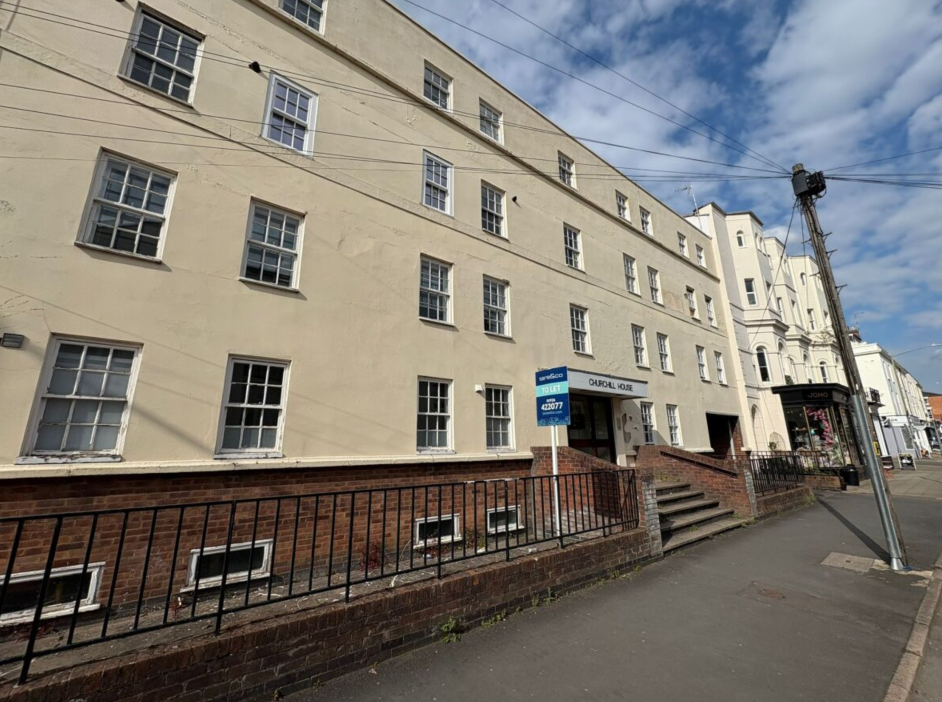 2 bed 1st Floor Flat for rent in Royal Leamington Spa. From Tara & Co - Leamington Spa