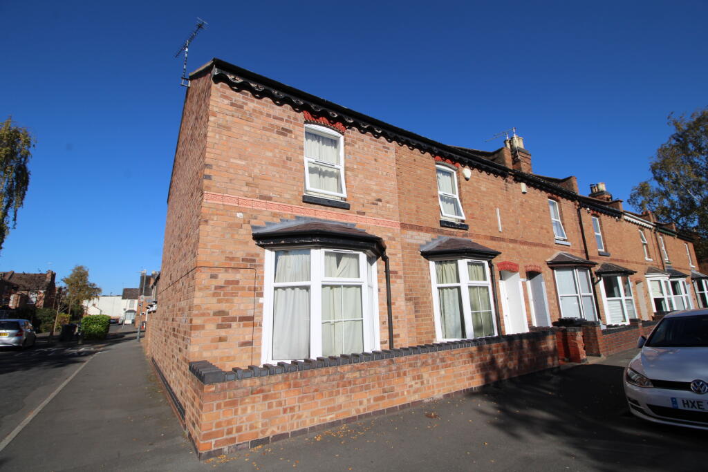 1 bed Mid Terraced House for rent in Whitnash. From Tara & Co - Leamington Spa 1 bed Mid Terraced House for rent in Whitnash. From Tara & Co - Leamington Spa