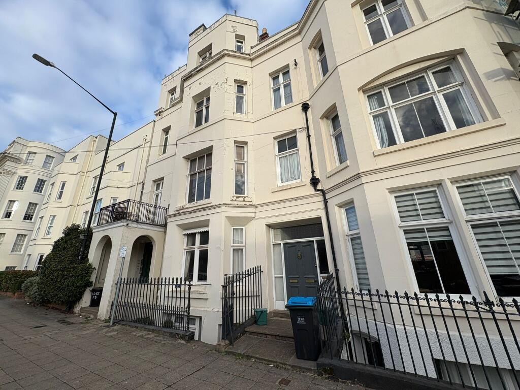 2 bed Apartment for rent in Royal Leamington Spa. From Tara & Co - Leamington Spa