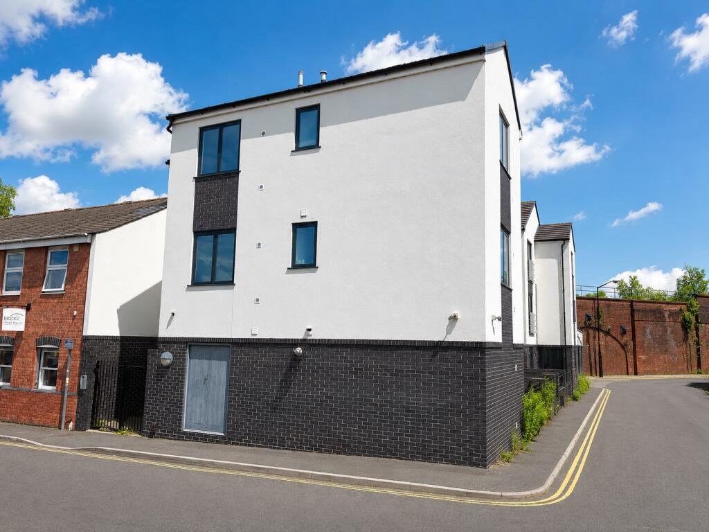 1 bed Apartment for rent in Whitnash. From Tara & Co - Leamington Spa