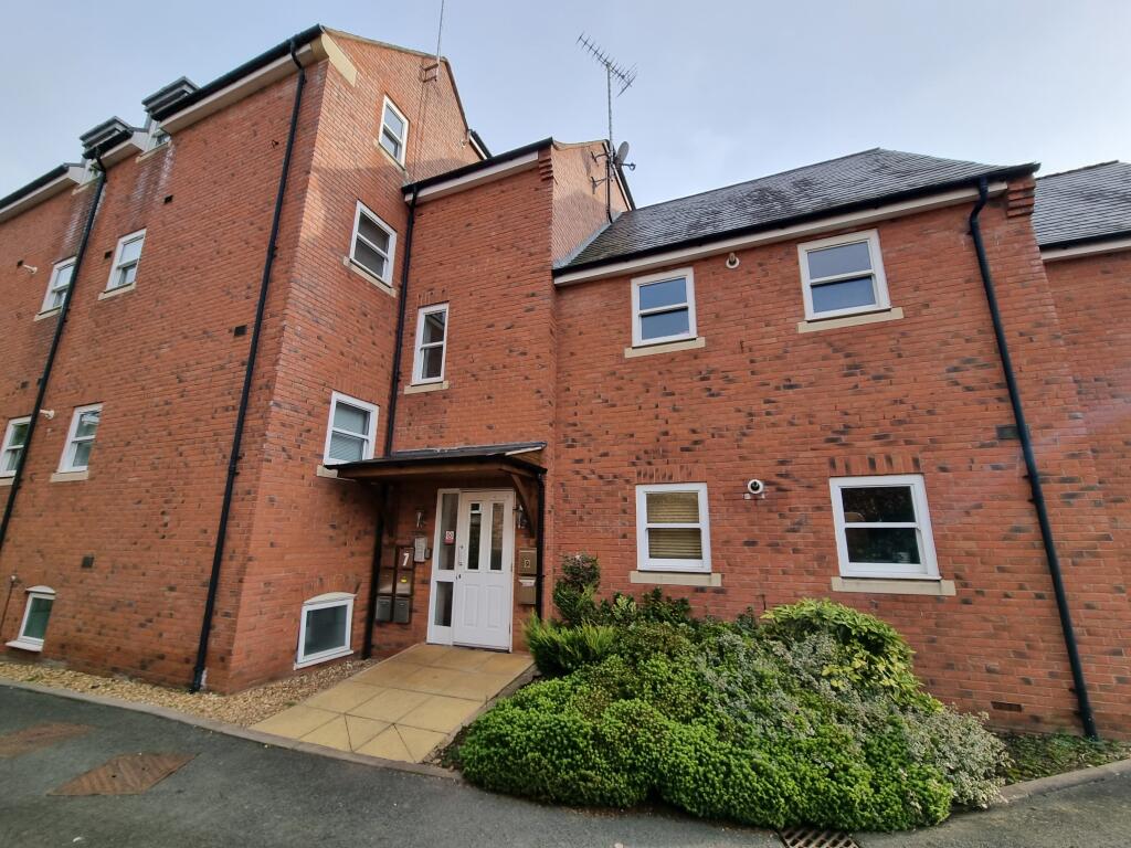 2 bed Apartment for rent in Whitnash. From Tara & Co - Leamington Spa