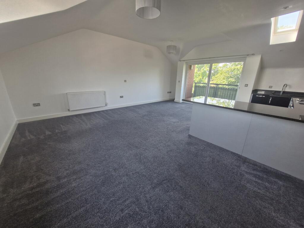 2 bed 1st Floor Flat for rent in Formby. From Smith and Sons - Auctions