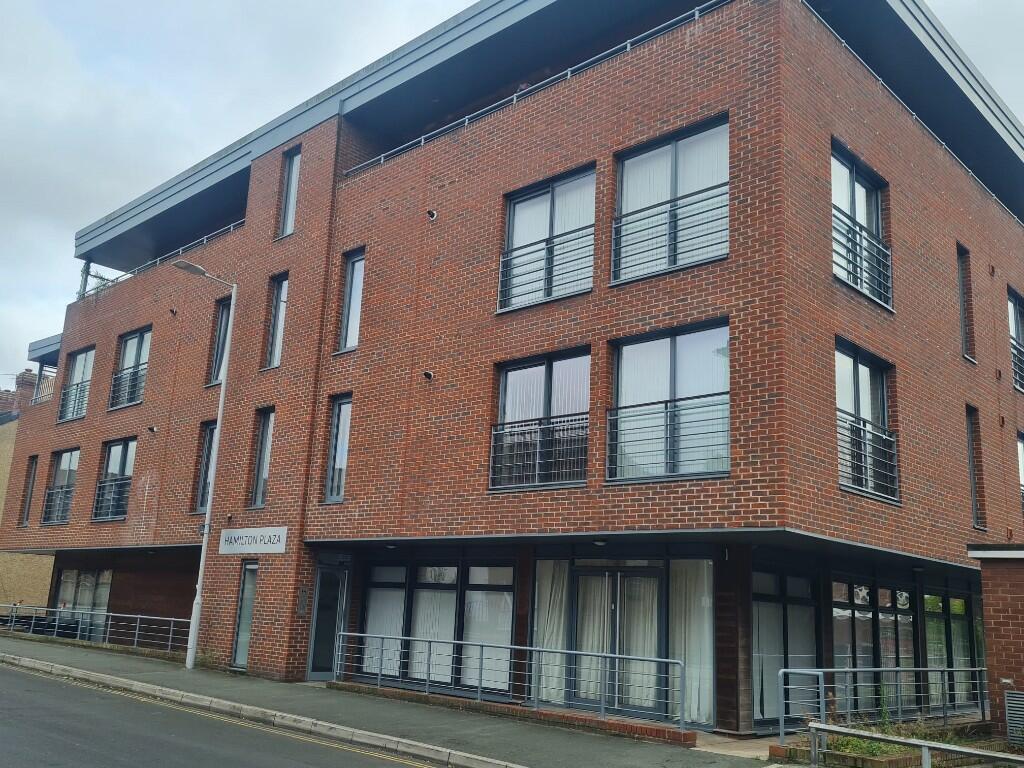 2 bed 1st Floor Flat for rent in Birkenhead. From Smith and Sons - Auctions 2 bed 1st Floor Flat for rent in Birkenhead. From Smith and Sons - Auctions