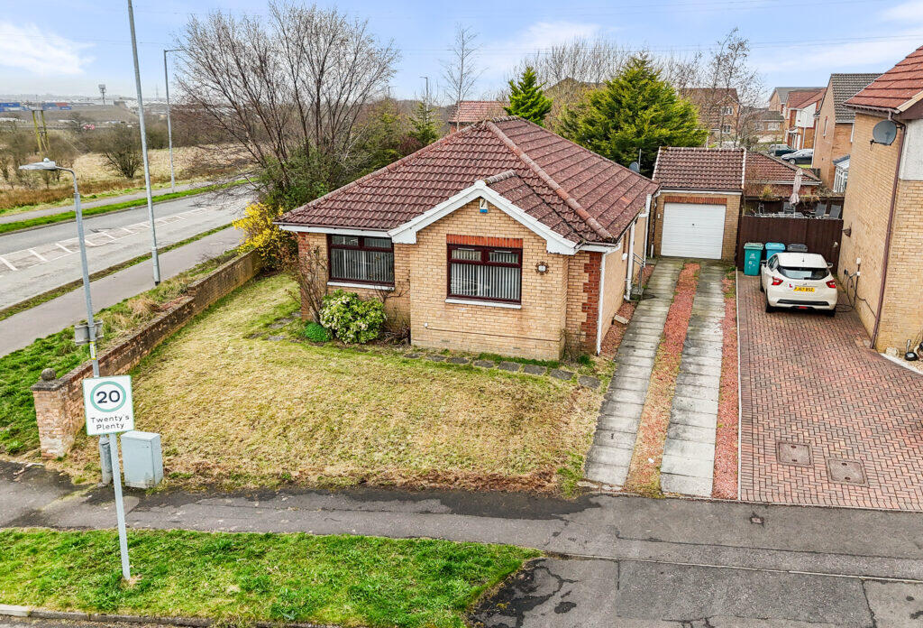2 bed Detached bungalow for rent in Chapelhall. From Colin Tomney Estate Agency Ltd - Airdrie