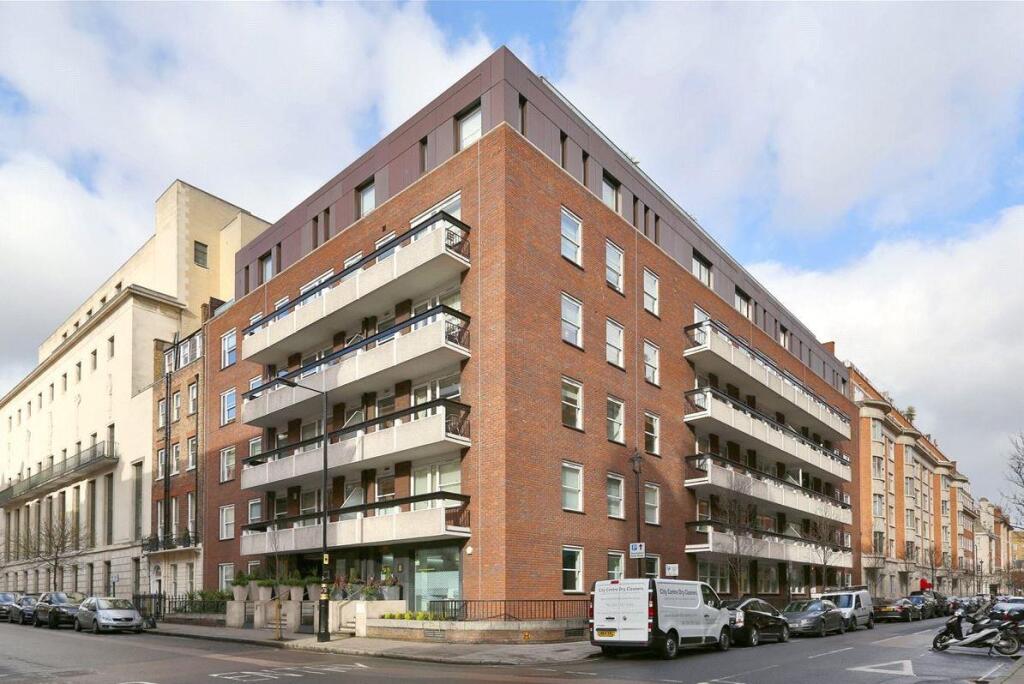 3 bed Apartment for rent in Camden Town. From Greenstone Residential - St. Johns Wood