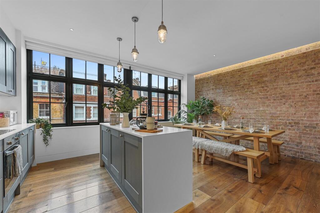 2 bed Apartment for rent in Camden Town. From Greenstone Residential - St. Johns Wood 2 bed Apartment for rent in Camden Town. From Greenstone Residential - St. Johns Wood