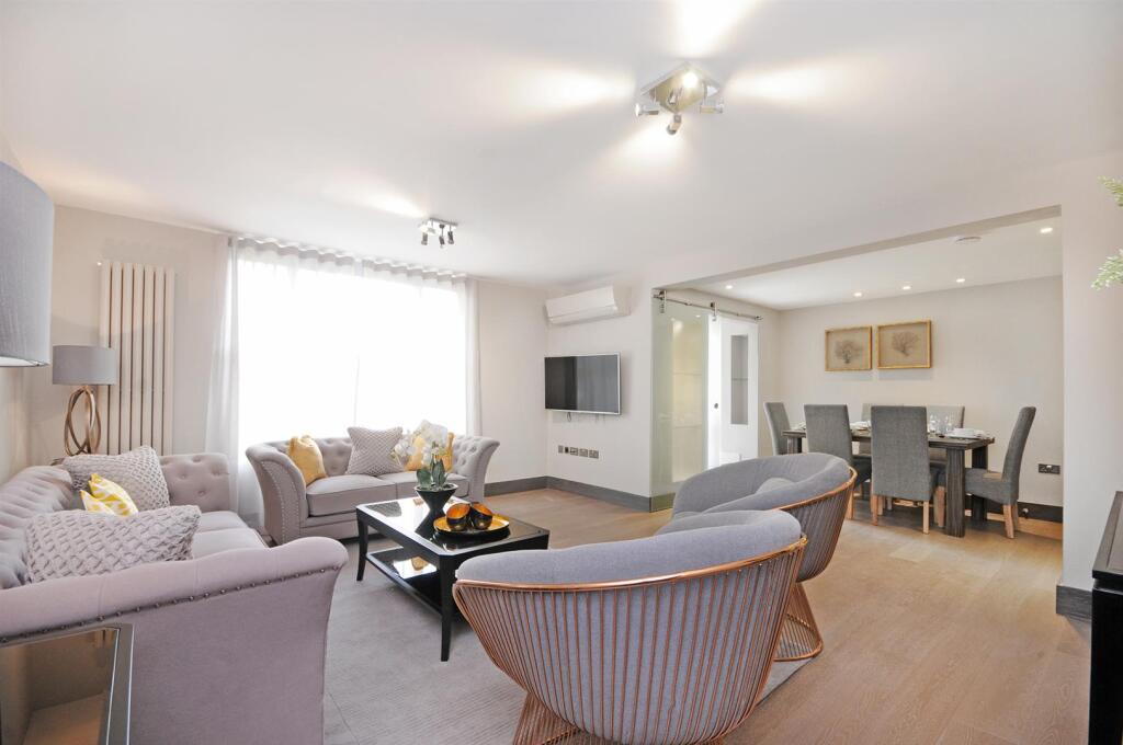 3 bed Apartment for rent in Hampstead. From Greenstone Residential - St. Johns Wood 3 bed Apartment for rent in Hampstead. From Greenstone Residential - St. Johns Wood