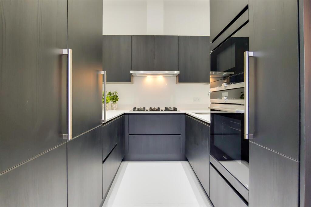 4 bed Apartment for rent in London. From Greenstone Residential - St. Johns Wood