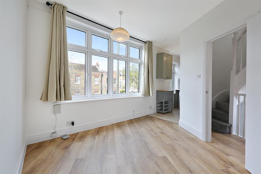 2 bed 1st Floor Flat for rent in London. From Christopher St James - Colliers Wood