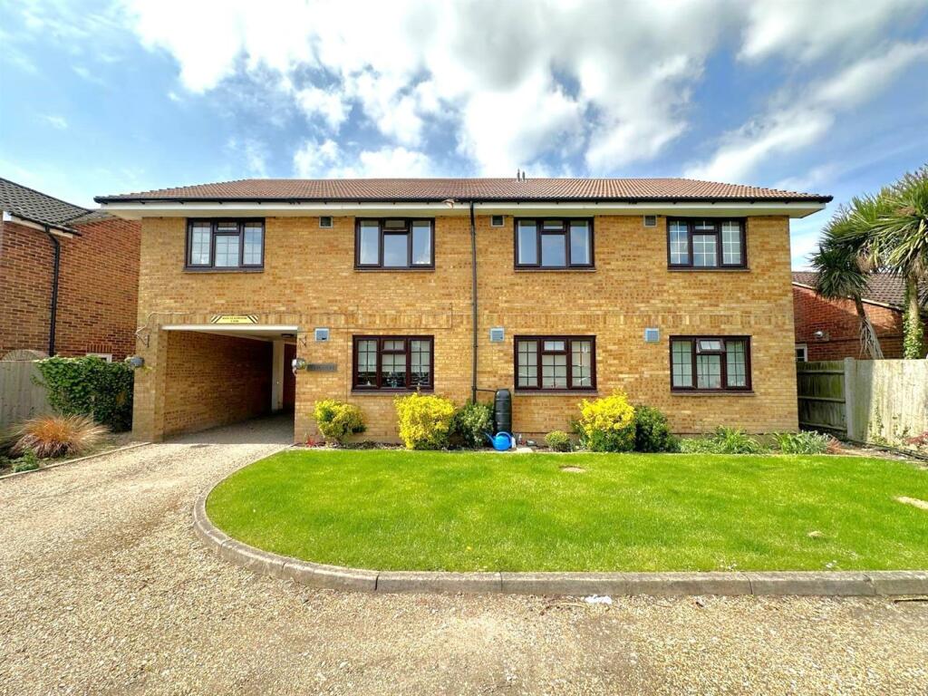 1 bed Apartment for rent in Staines-upon-Thames. From Milestone and Collis Ltd