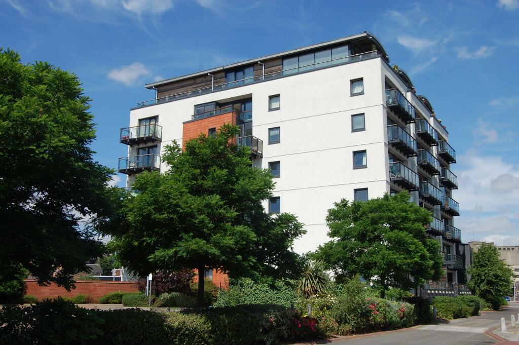 2 bed Apartment for rent in Ipswich. From Pennington