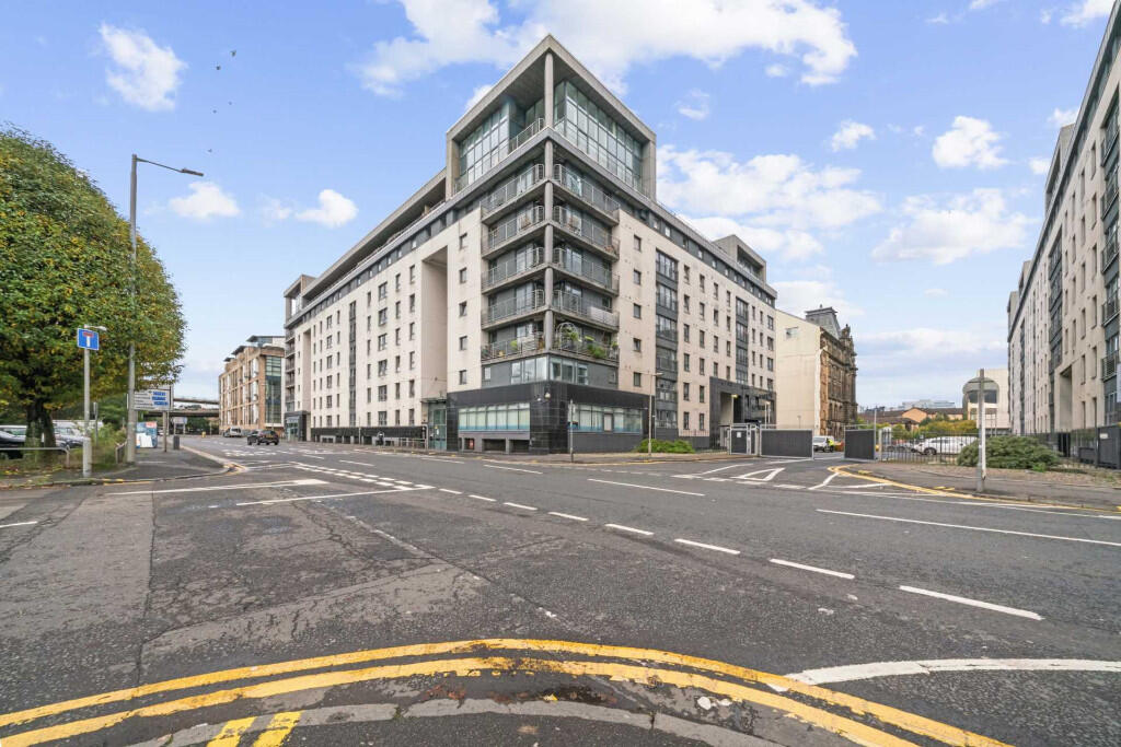 2 bed 1st Floor Flat for rent in Glasgow. From 1st Lets