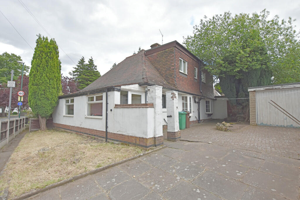 5 bed Semi Detached for rent in Strelley. From City Lettings - Nottingham