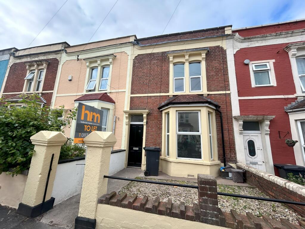 3 bed Mid Terraced House for rent in Bristol. From Holbrook Moran - Redfield