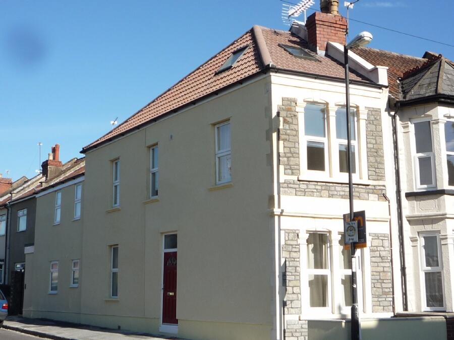 2 bed 1st Floor Flat for rent in Crofts End. From Holbrook Moran - Redfield 2 bed 1st Floor Flat for rent in Crofts End. From Holbrook Moran - Redfield