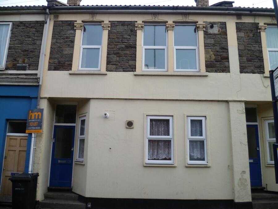 1 bed 1st Floor Flat for rent in Bristol. From Holbrook Moran - Redfield