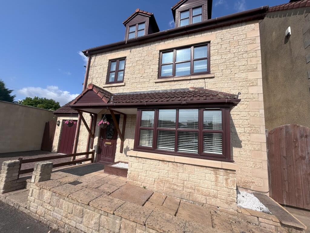 4 bed End of Terrace for rent in Bristol. From Holbrook Moran - Redfield