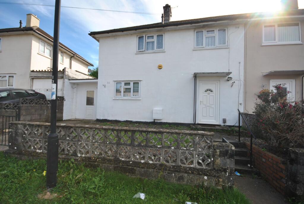3 bed Semi Detached for rent in Bristol. From Holbrook Moran - Redfield