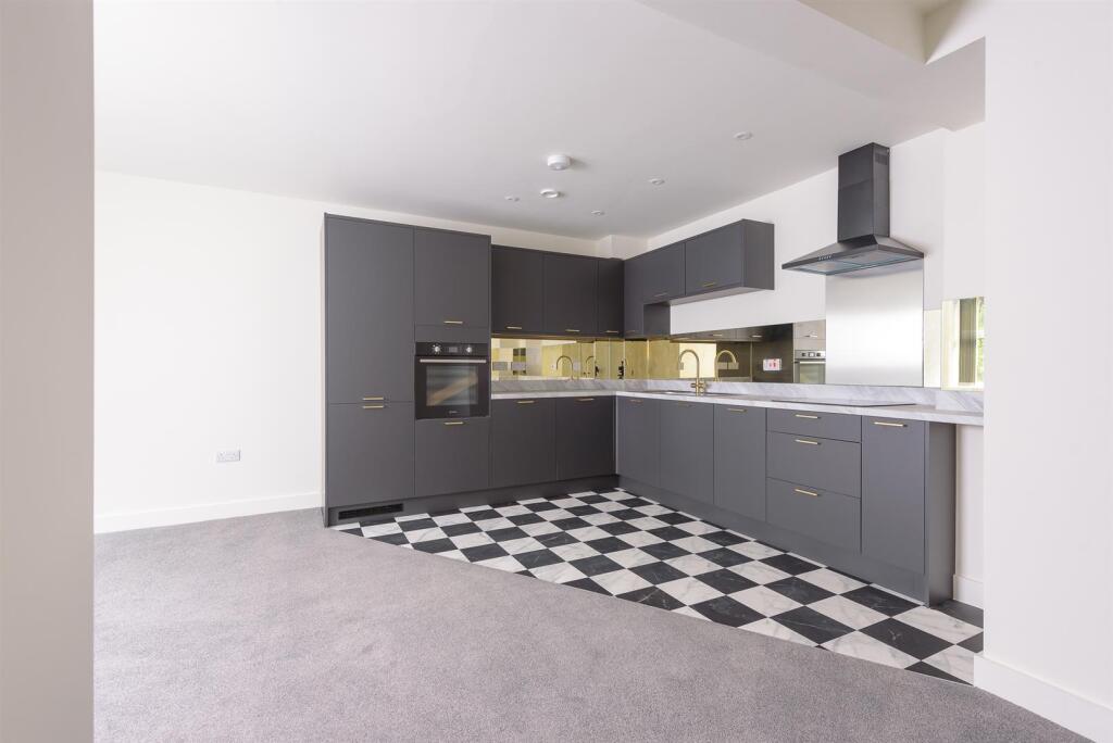 2 bed Apartment for rent in . From Spencer The Estate Agent - Sheffield