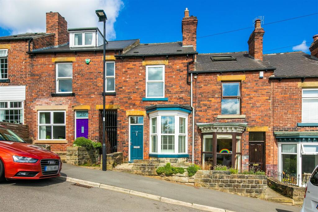 3 bed Mid Terraced House for rent in Long Line. From Spencer The Estate Agent - Sheffield