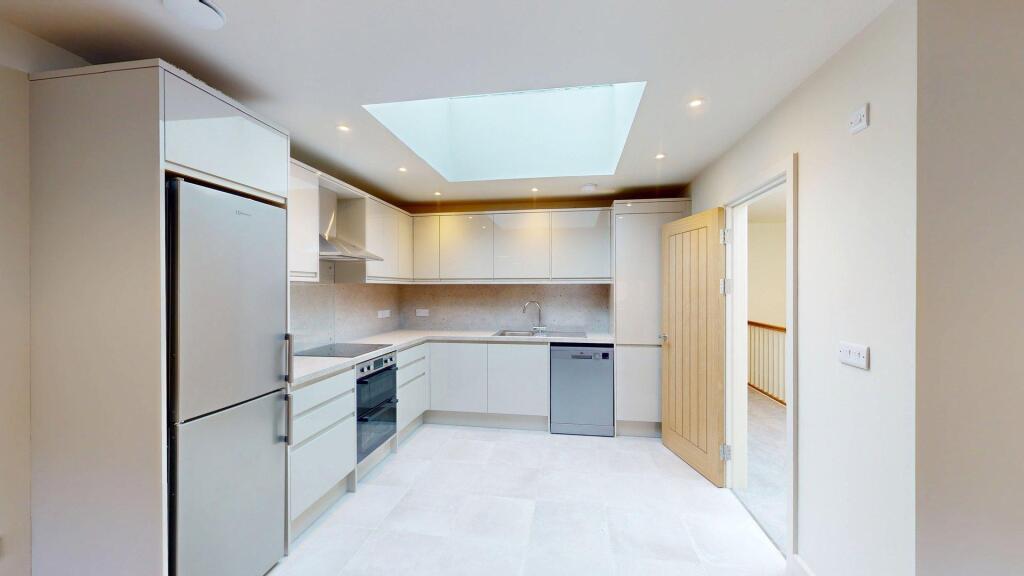 5 bed Detached for rent in Dungworth. From Spencer The Estate Agent - Sheffield 5 bed Detached for rent in Dungworth. From Spencer The Estate Agent - Sheffield