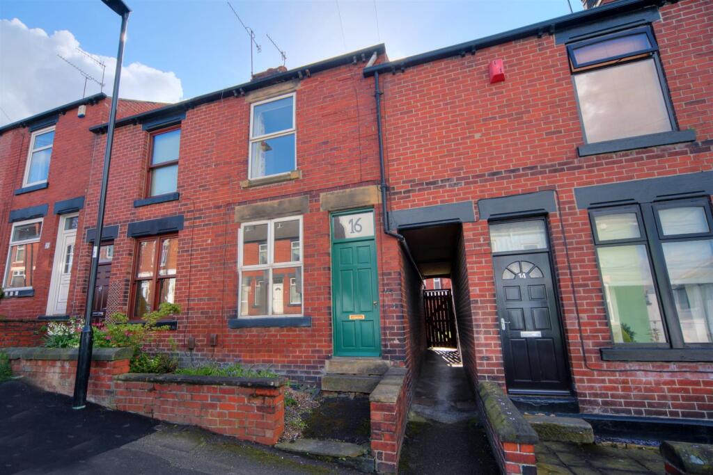 2 bed Mid Terraced House for rent in Sheffield. From Spencer The Estate Agent - Sheffield 2 bed Mid Terraced House for rent in Sheffield. From Spencer The Estate Agent - Sheffield