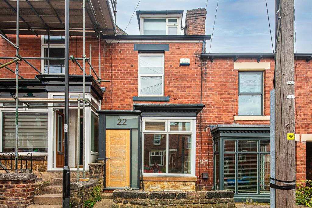 3 bed Mid Terraced House for rent in Long Line. From Spencer The Estate Agent - Sheffield 3 bed Mid Terraced House for rent in Long Line. From Spencer The Estate Agent - Sheffield