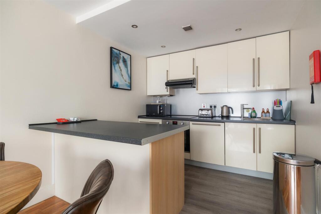 2 bed Apartment for rent in Sheffield. From Spencer The Estate Agent - Sheffield