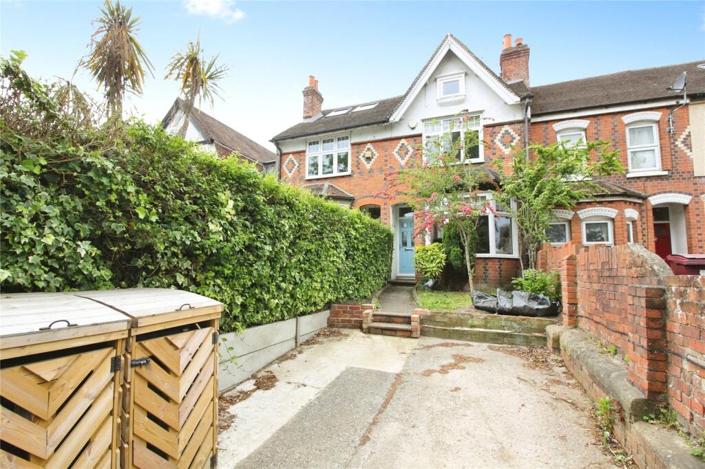 3 bed Mid Terraced House for rent in Burghfield. From AH Lansley Residential - Reading 3 bed Mid Terraced House for rent in Burghfield. From AH Lansley Residential - Reading