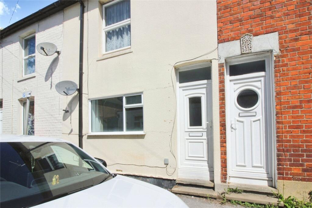 3 bed Mid Terraced House for rent in Reading. From AH Lansley Residential - Reading 3 bed Mid Terraced House for rent in Reading. From AH Lansley Residential - Reading