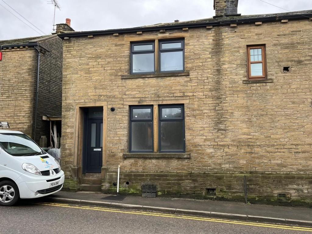 2 bed 1st Floor Flat for rent in Denholme. From Alan Slater Property Services - Bradford