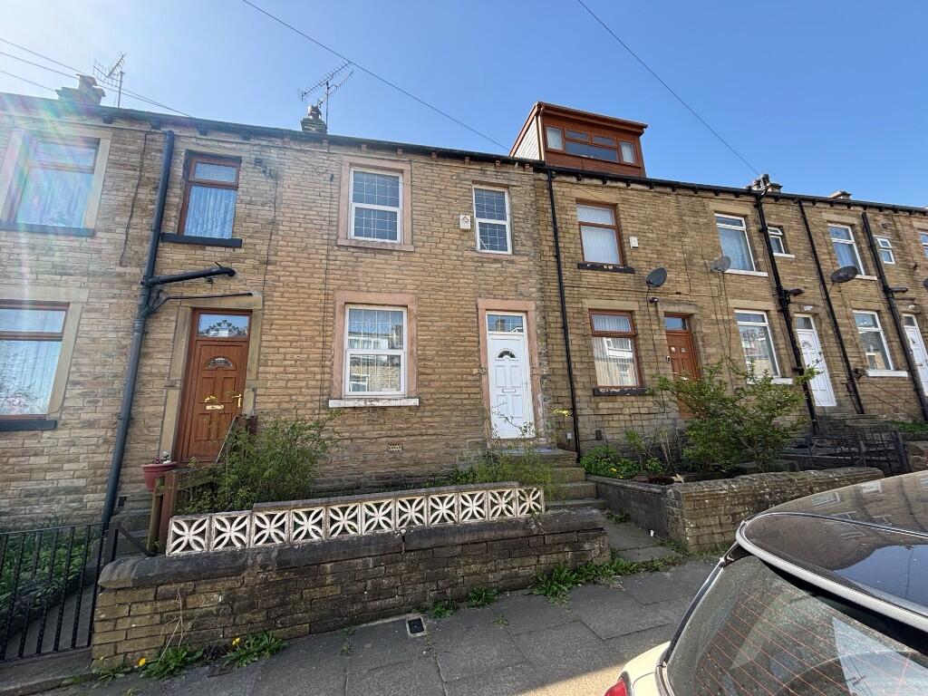 3 bed Mid Terraced House for rent in Bradford. From Alan Slater Property Services - Bradford 3 bed Mid Terraced House for rent in Bradford. From Alan Slater Property Services - Bradford