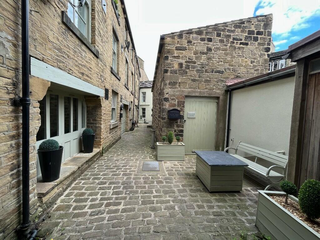 1 bed 1st Floor Flat for rent in Keighley. From Alan Slater Property Services - Bradford
