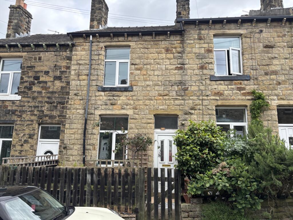 2 bed Mid Terraced House for rent in Keighley. From Alan Slater Property Services - Bradford 2 bed Mid Terraced House for rent in Keighley. From Alan Slater Property Services - Bradford