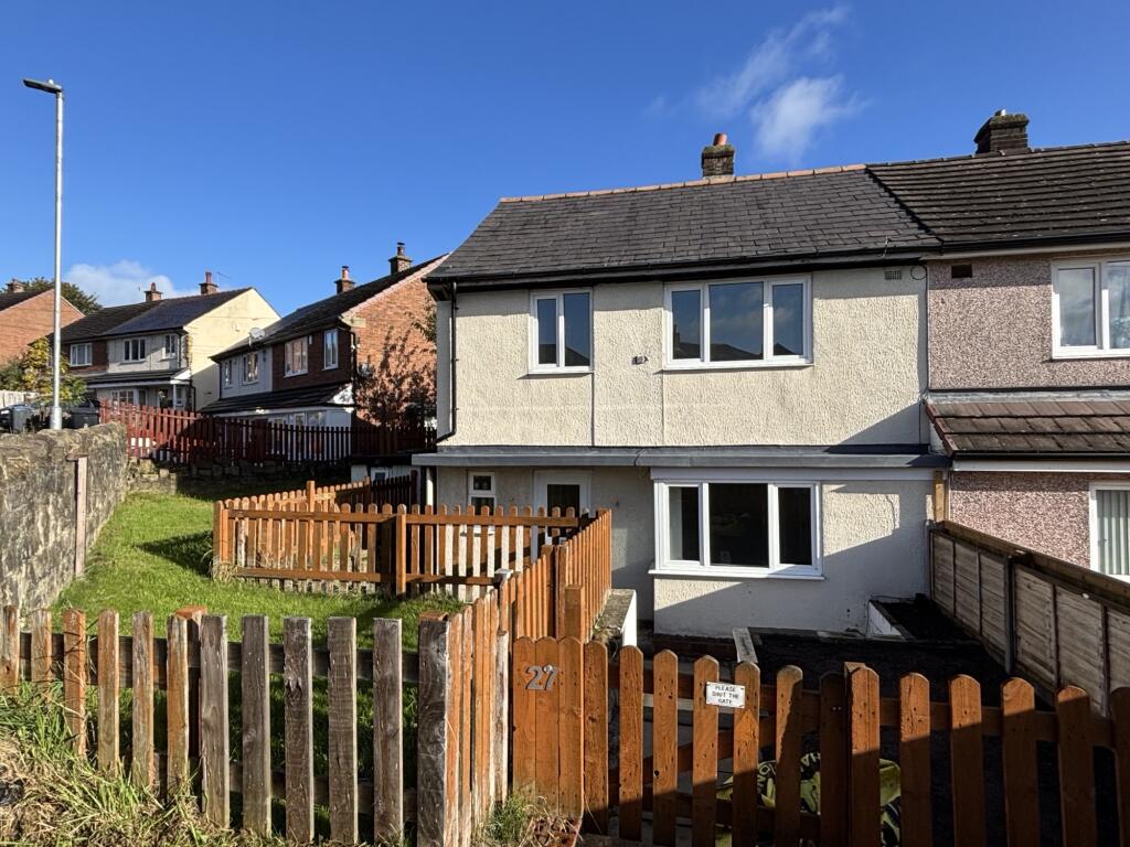 3 bed Semi Detached for rent in Bradford. From Alan Slater Property Services - Bradford 3 bed Semi Detached for rent in Bradford. From Alan Slater Property Services - Bradford