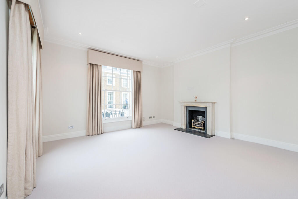 5 bed End of Terrace for rent in Chelsea. From Nicolas Van Patrick - Knightsbridge and Chelsea