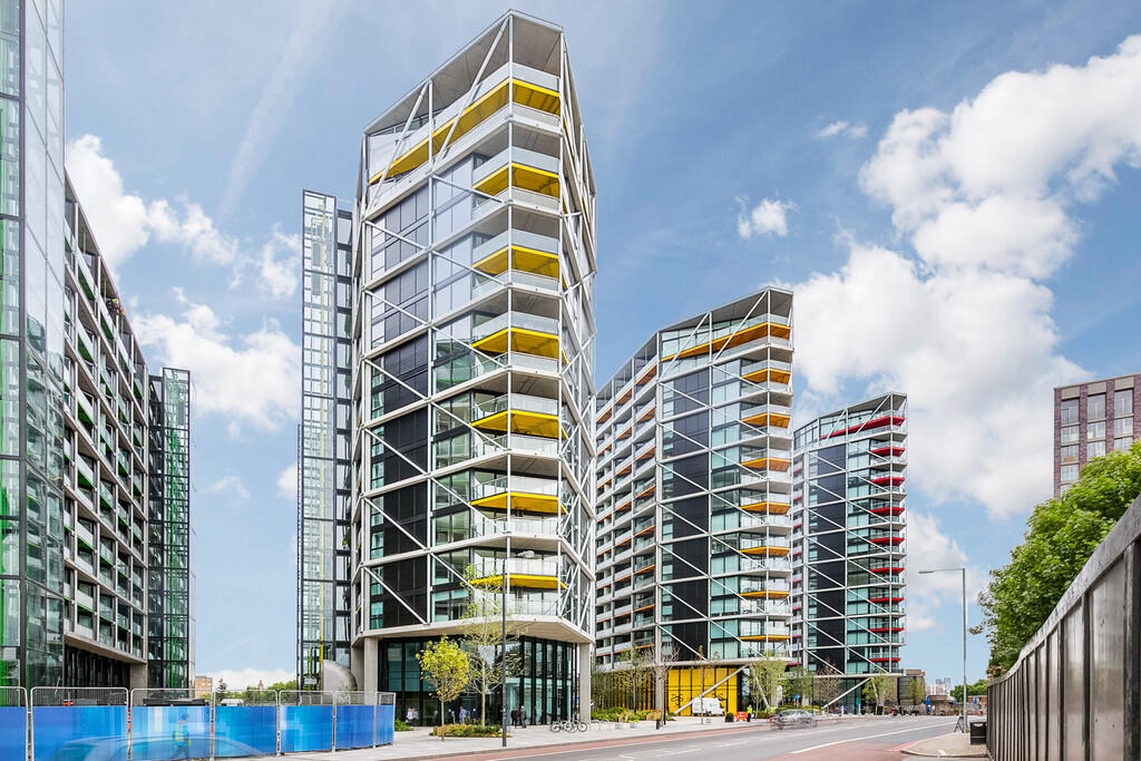 3 bed 1st Floor Flat for rent in London. From Nicolas Van Patrick - Knightsbridge and Chelsea 3 bed 1st Floor Flat for rent in London. From Nicolas Van Patrick - Knightsbridge and Chelsea