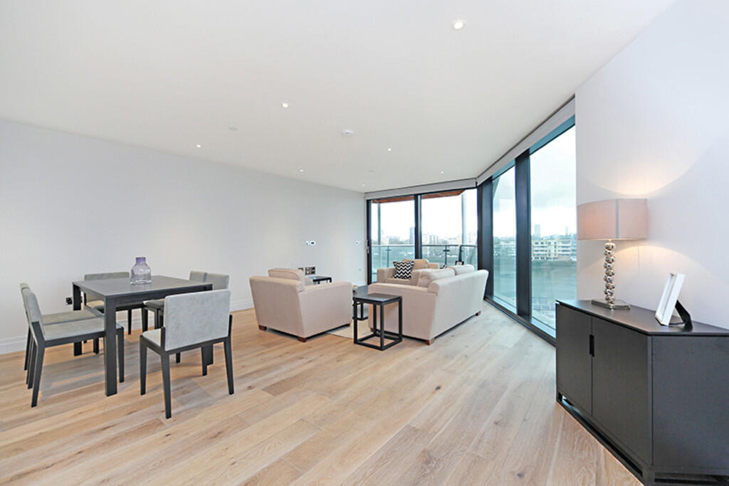 2 bed Apartment for rent in Battersea. From Nicolas Van Patrick - Knightsbridge and Chelsea 2 bed Apartment for rent in Battersea. From Nicolas Van Patrick - Knightsbridge and Chelsea