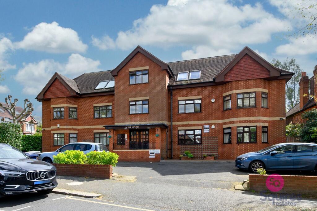 2 bed 1st Floor Flat for rent in Finchley. From Squires Estates