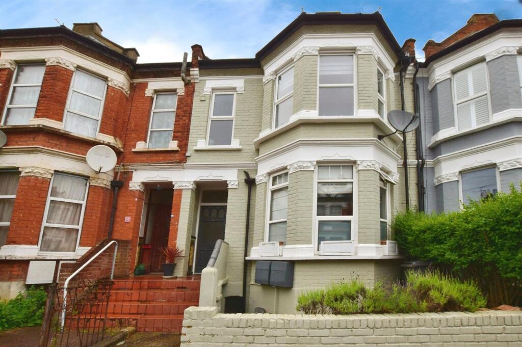 2 bed Not Specified for rent in Friern Barnet. From Squires Estates