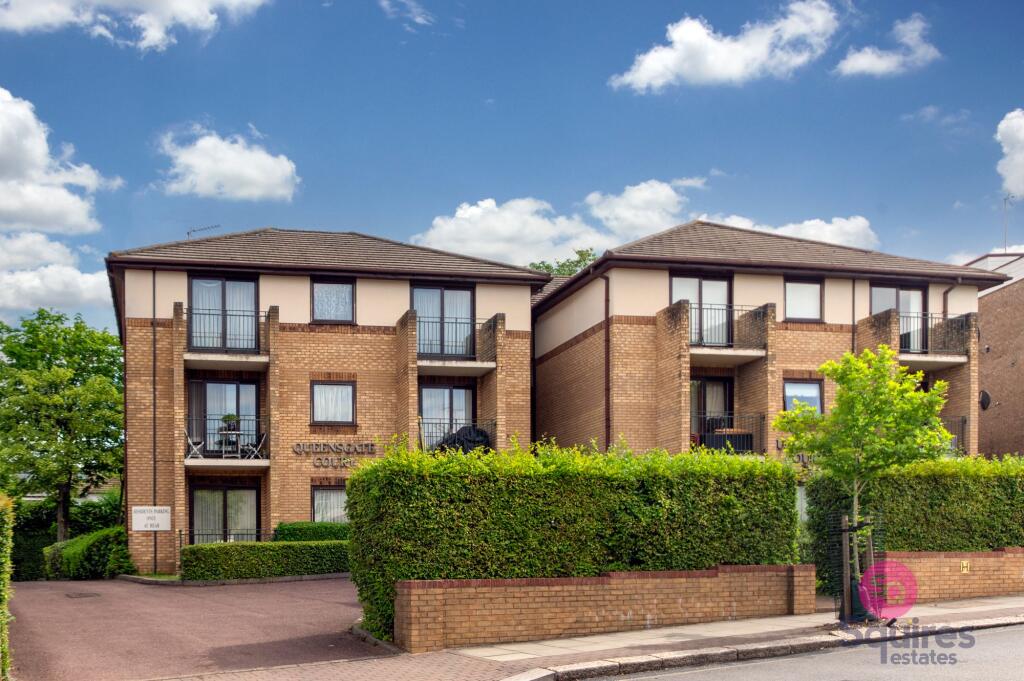 2 bed 1st Floor Flat for rent in Friern Barnet. From Squires Estates