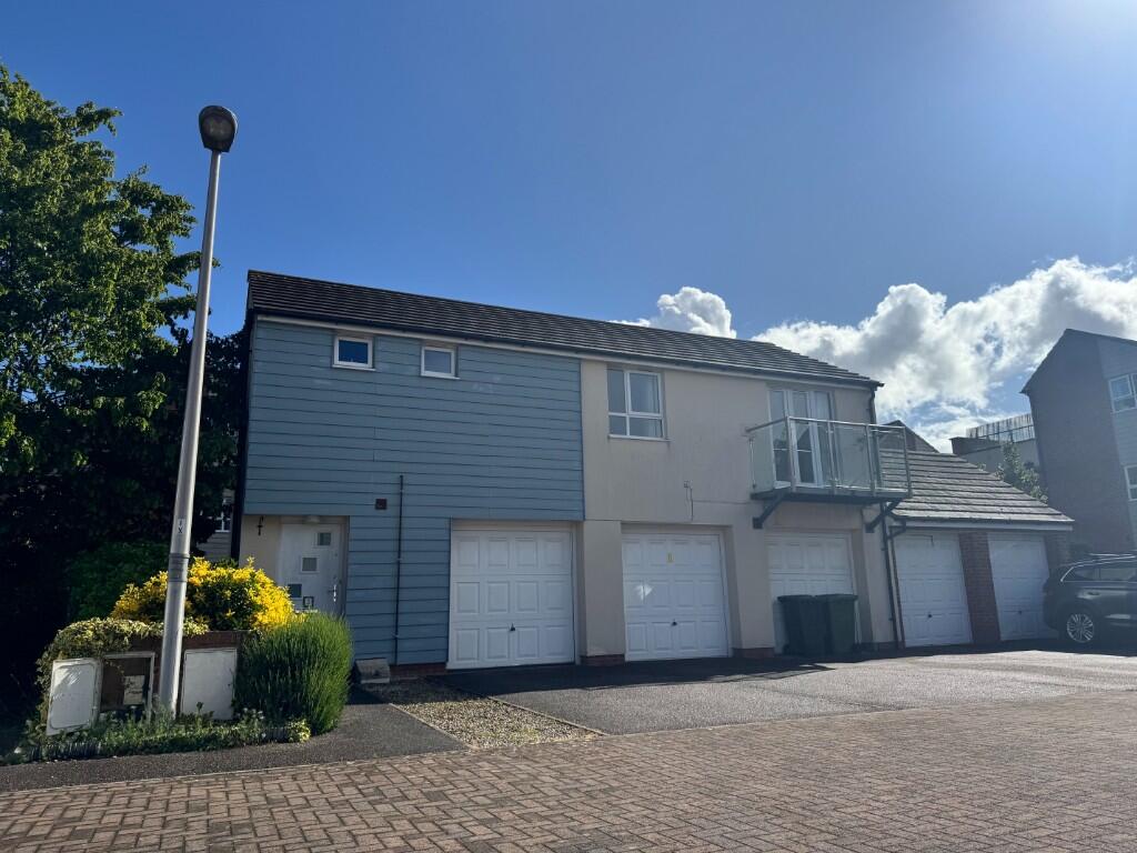 2 bed Coach House for rent in Shillingford Abbot. From Total Letting Exeter - Exeter 2 bed Coach House for rent in Shillingford Abbot. From Total Letting Exeter - Exeter