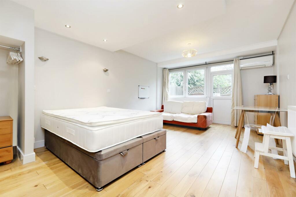 0 bed Apartment for rent in Bermondsey. From Leonard Leese Ltd