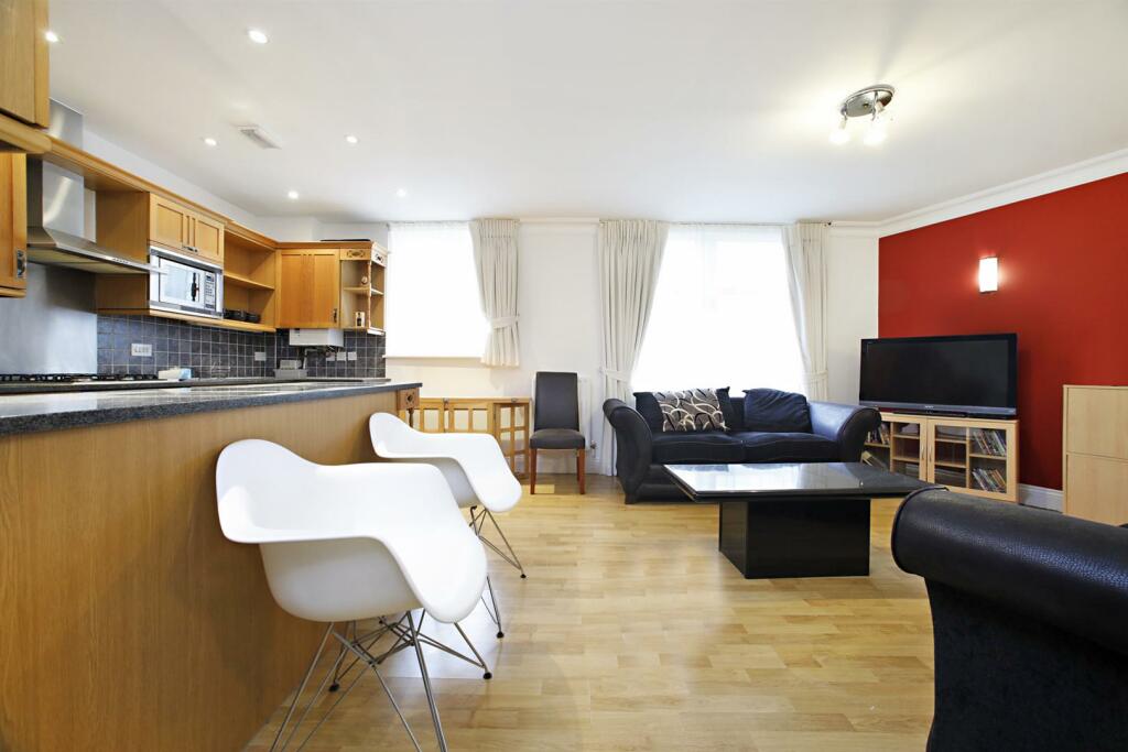 3 bed Apartment for rent in Bermondsey. From Leonard Leese Ltd