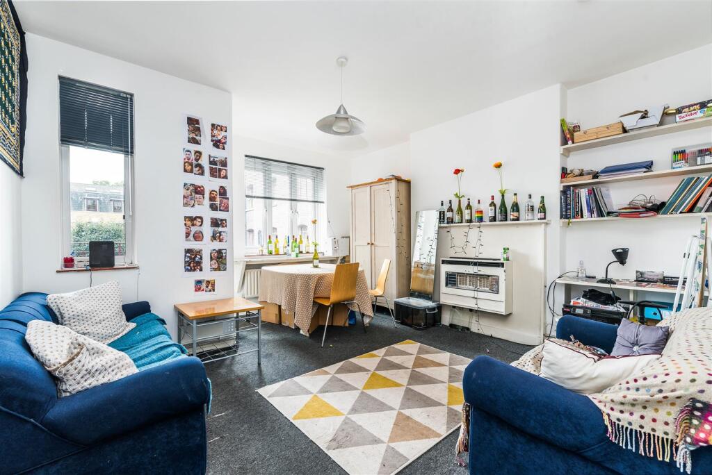 4 bed Apartment for rent in Bermondsey. From Leonard Leese - London 4 bed Apartment for rent in Bermondsey. From Leonard Leese - London