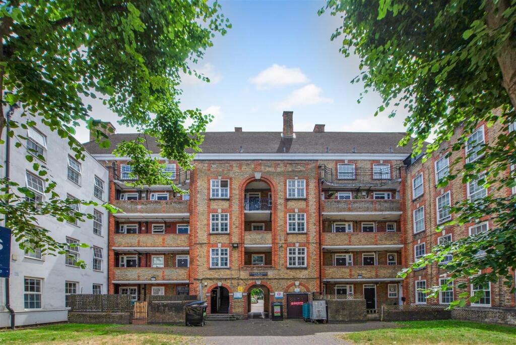 3 bed Apartment for rent in Bermondsey. From Leonard Leese - London 3 bed Apartment for rent in Bermondsey. From Leonard Leese - London