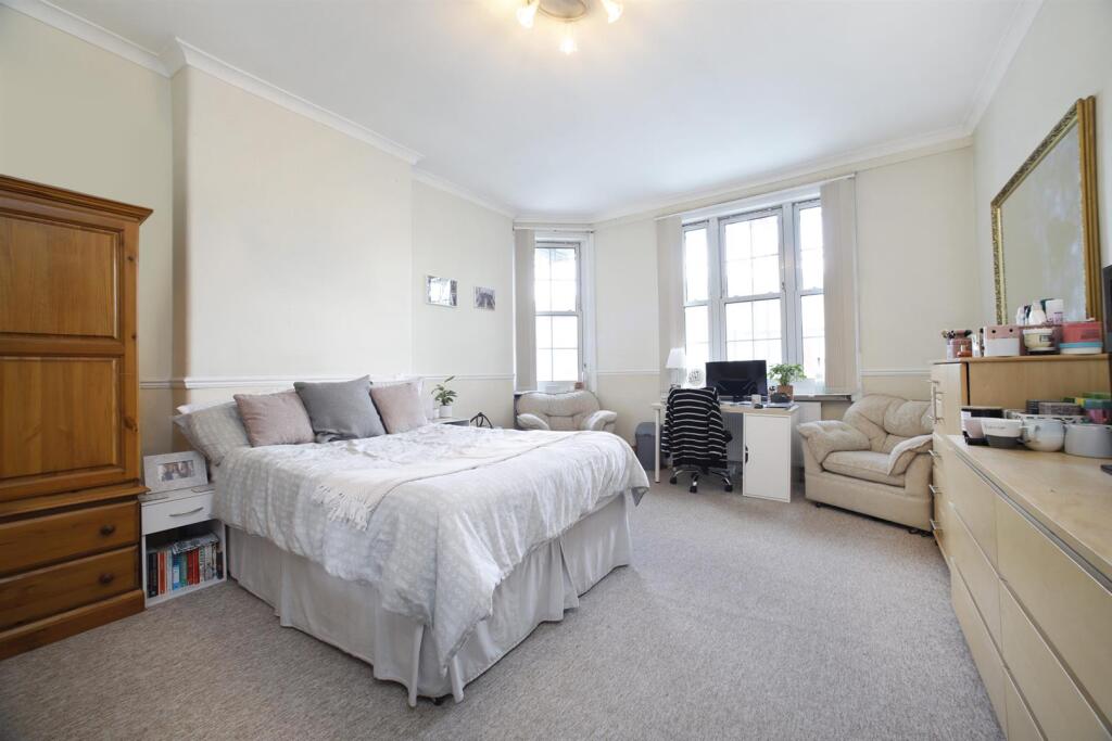 3 bed Apartment for rent in Bermondsey. From Leonard Leese - London 3 bed Apartment for rent in Bermondsey. From Leonard Leese - London