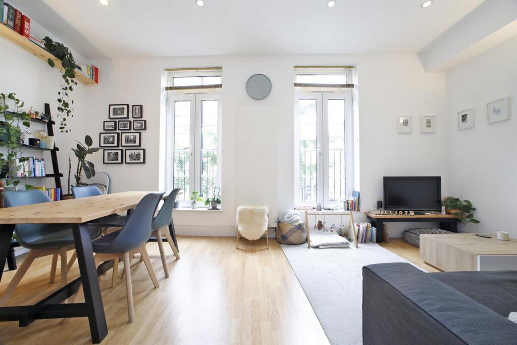 2 bed Apartment for rent in Bermondsey. From Leonard Leese - London
